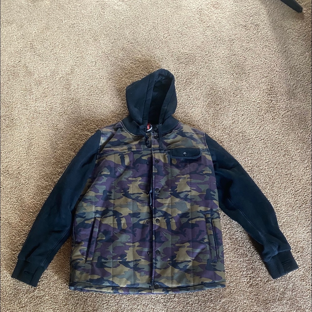 686 (brand) heavy snowboard jacket!